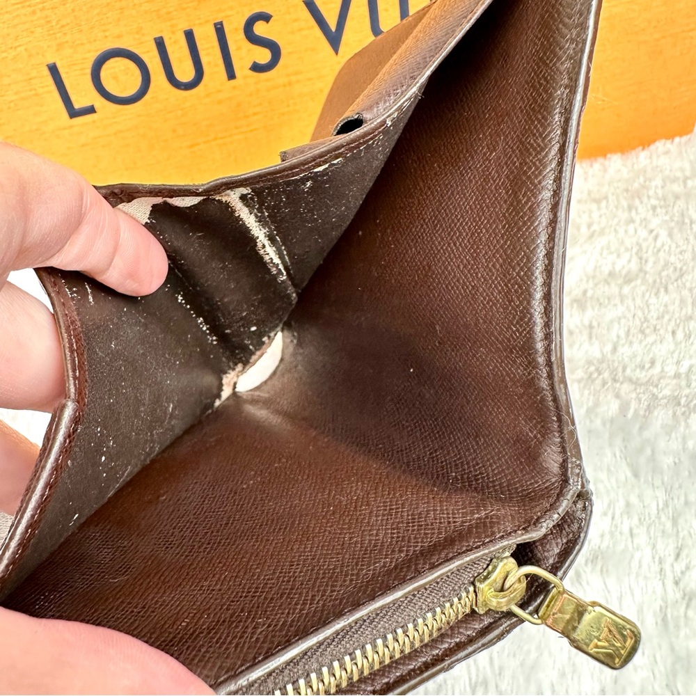 Louis Vuitton Damier Ebene Compact Wallet *READ* - Picture 12 of 13